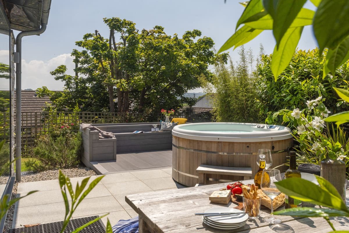 6 The Dunes, Upton Towans photo 2