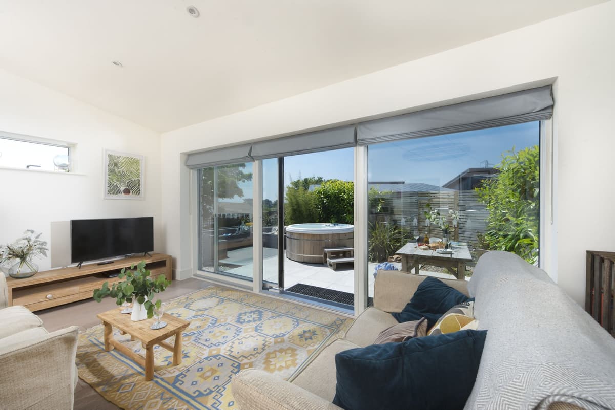 6 The Dunes, Upton Towans photo 4