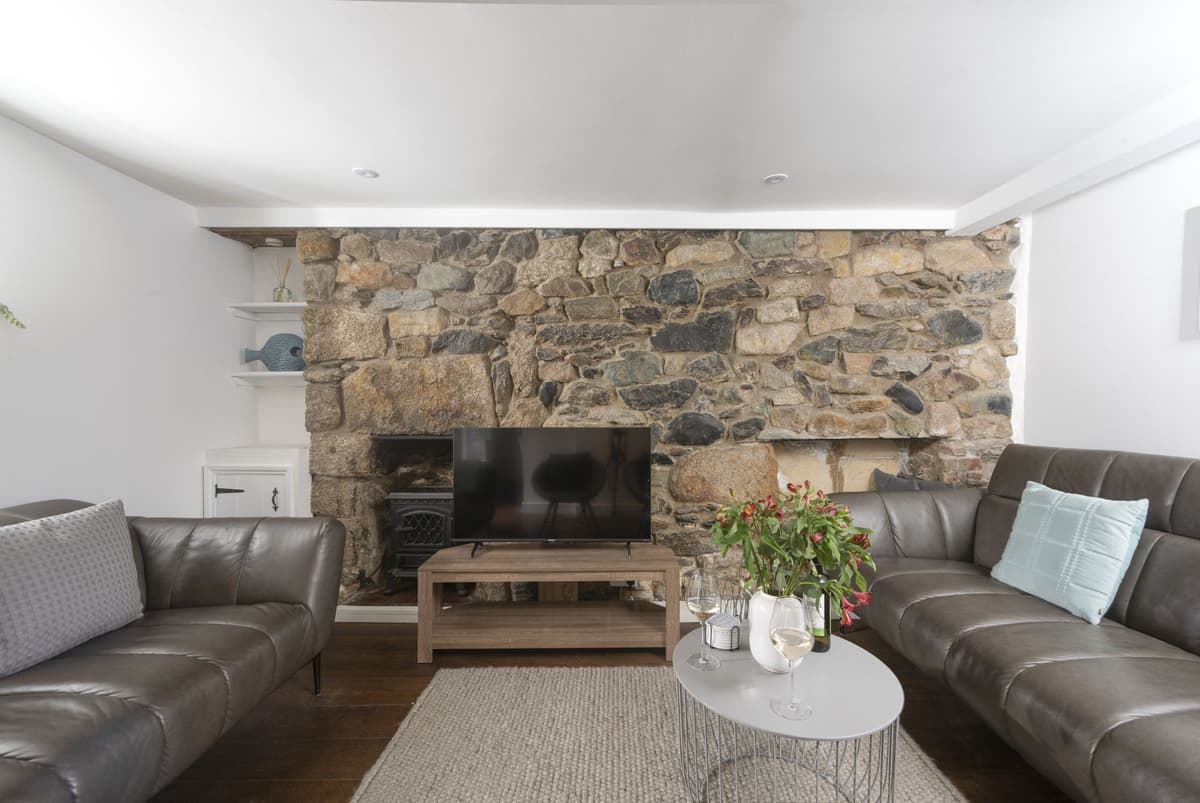 Mount Pleasant photo 2