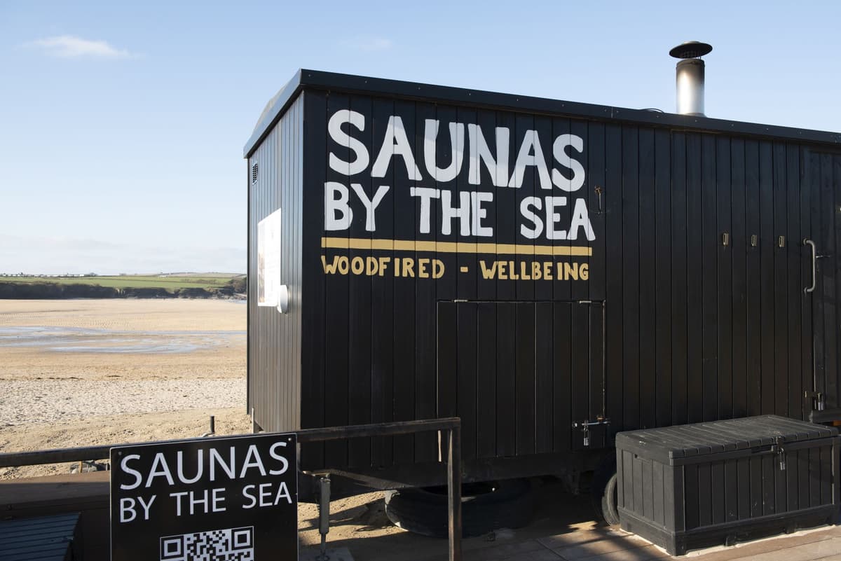 Harlyn Folly, Apartment 6