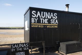 Harlyn Folly, Apartment 6