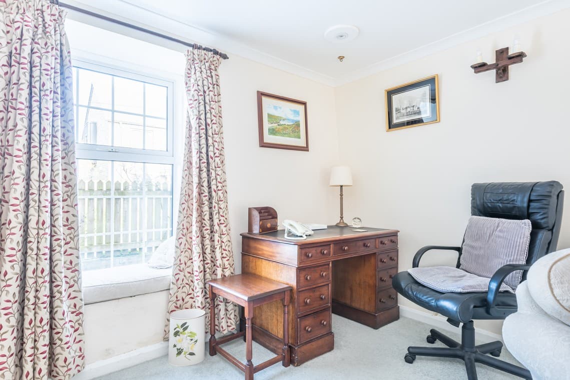 Clovelly Cottage photo 4