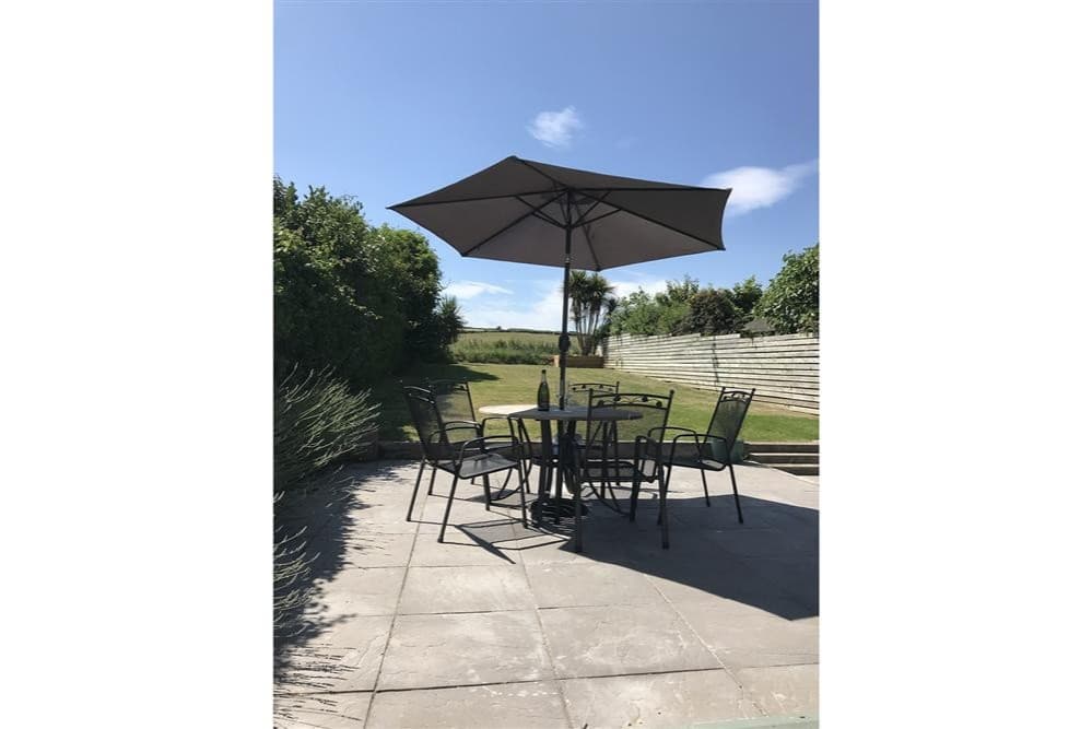 Little Lynstone photo 3