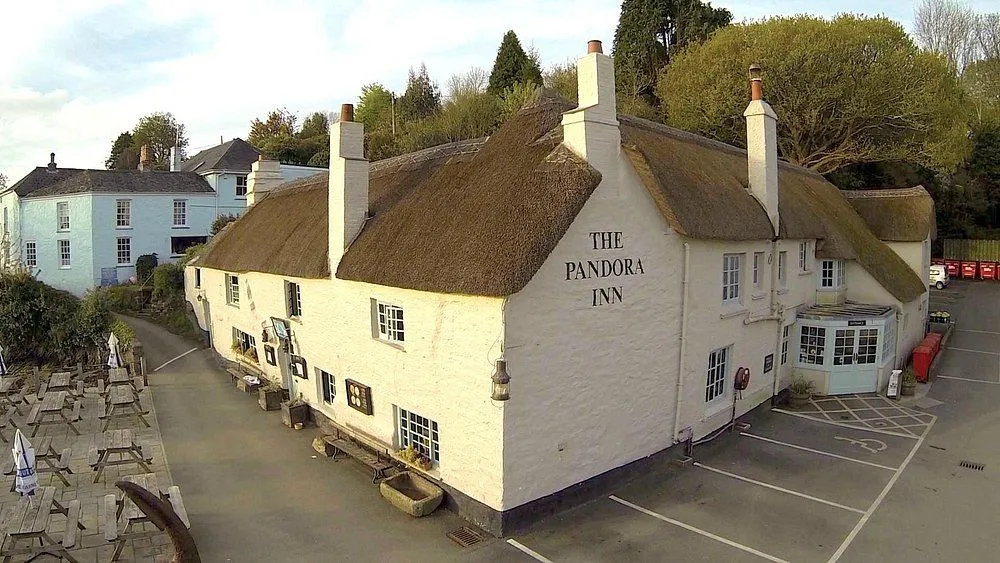 Pandora Inn