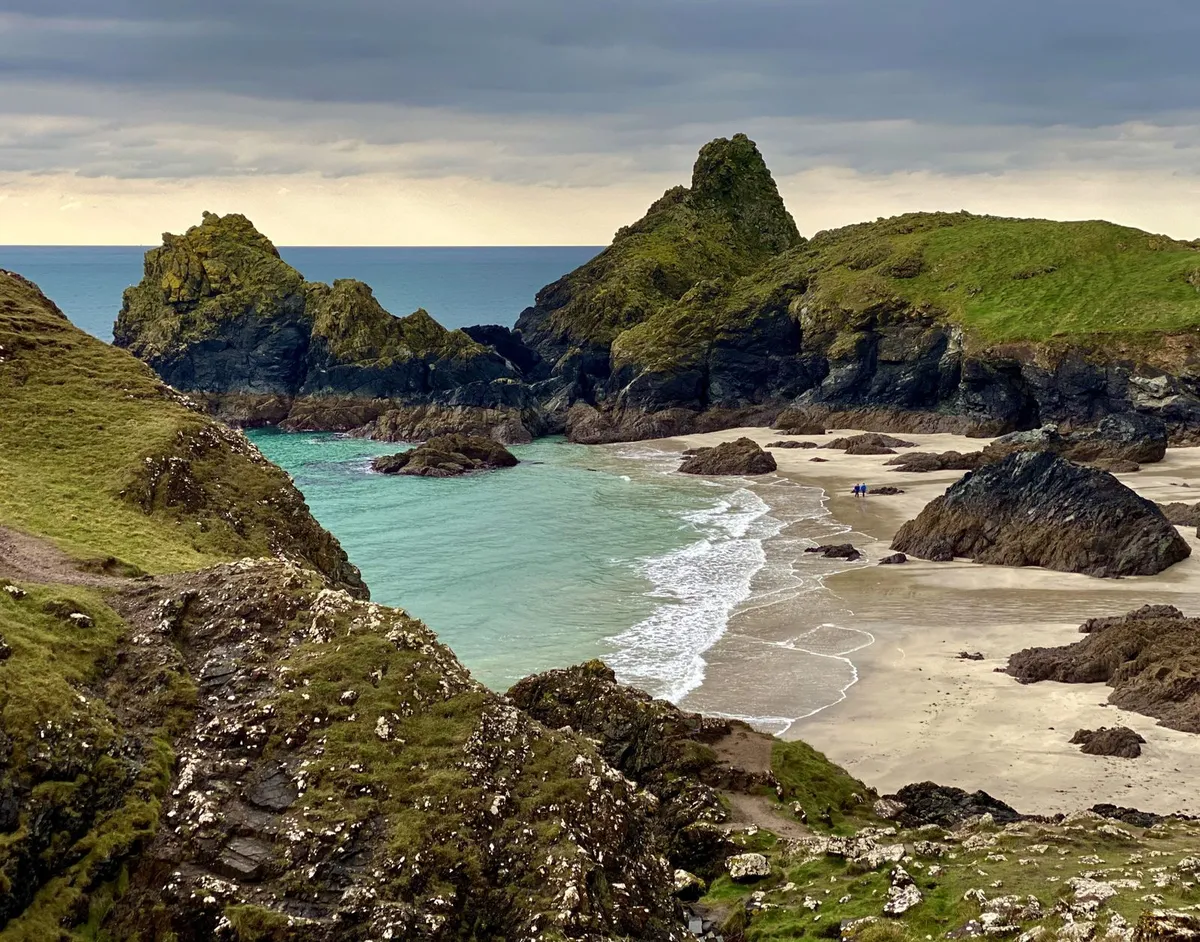 Mullion Cove Beach