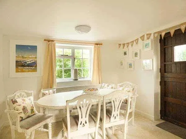 Thatchings Cottage photo 5