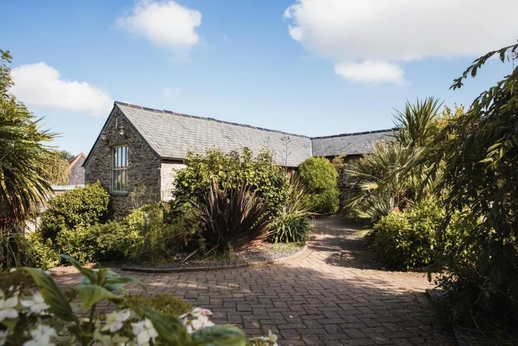 The Plume of Feathers photo 2