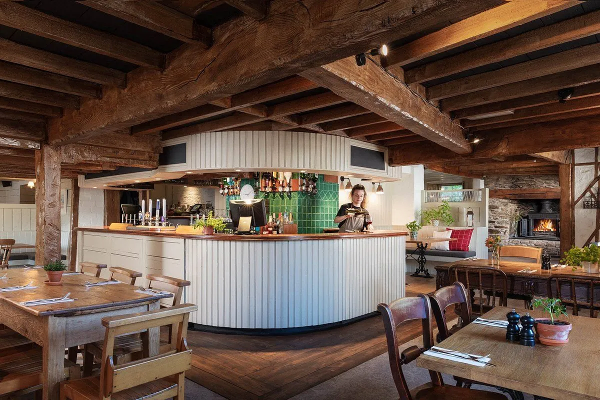 The Plume of Feathers photo 5